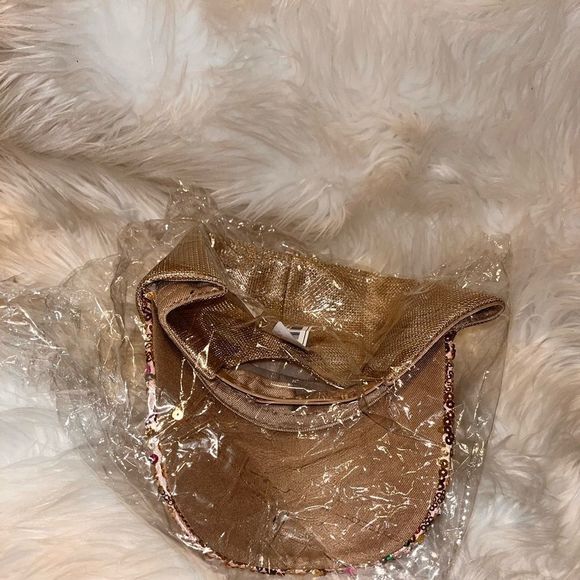 Glam Stone Cap Brand New from Glamorous Accessories - Picture 4 of 4